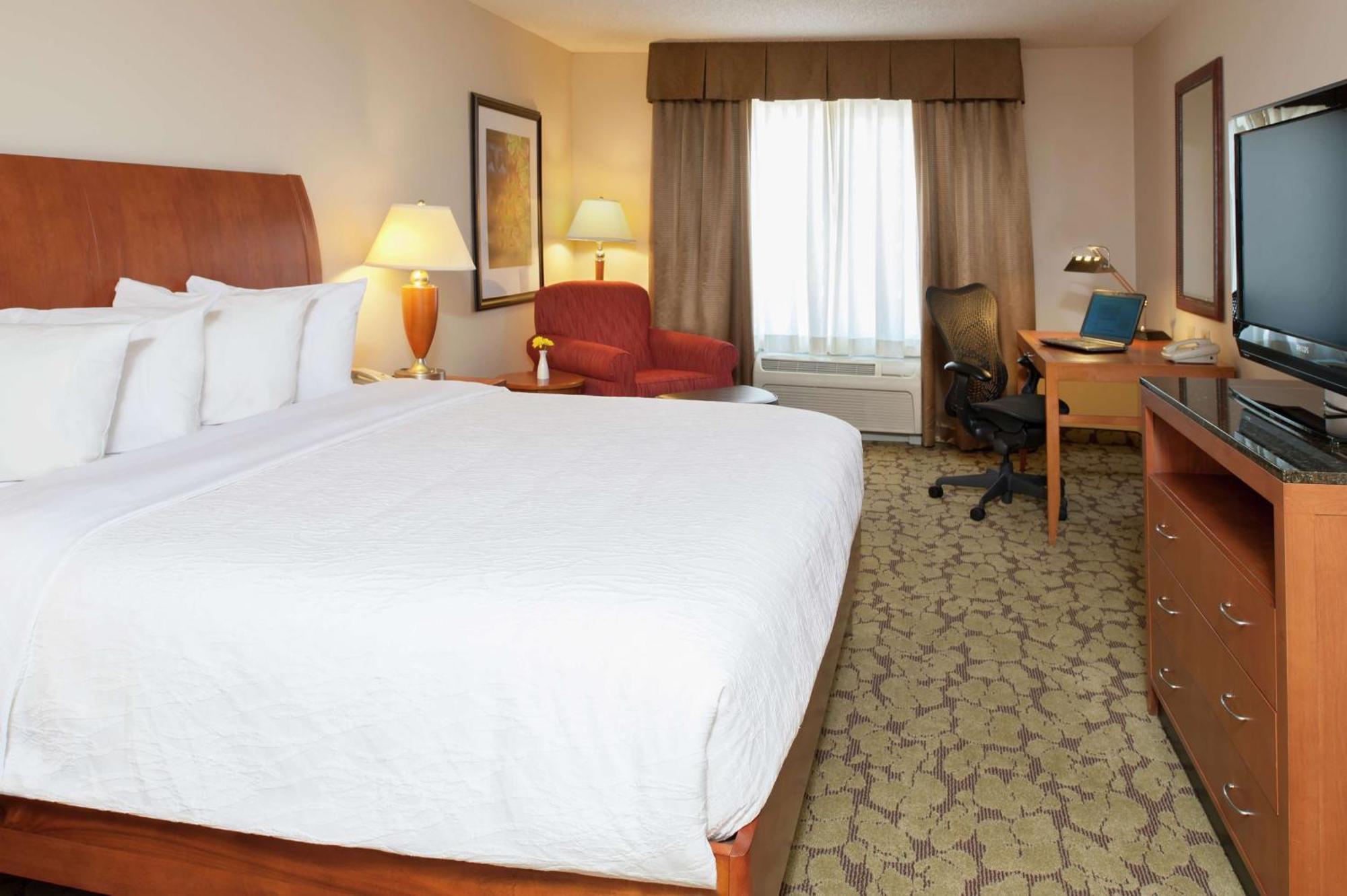 Hilton Garden Inn St. Paul Oakdale Ngoại thất bức ảnh